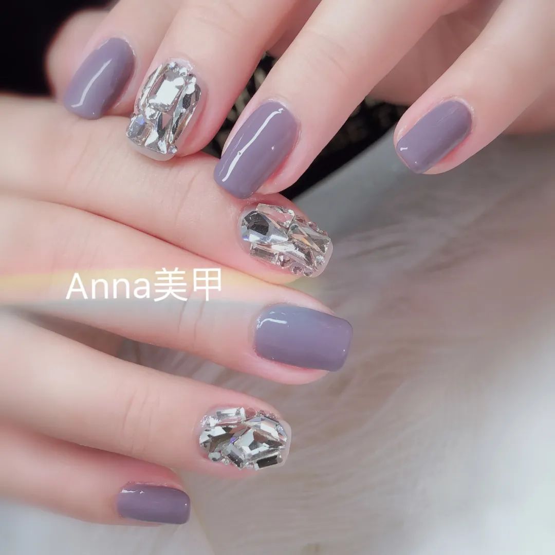 精選70款好看的美甲圖片！2020流行的款式BlingBling她來啦！