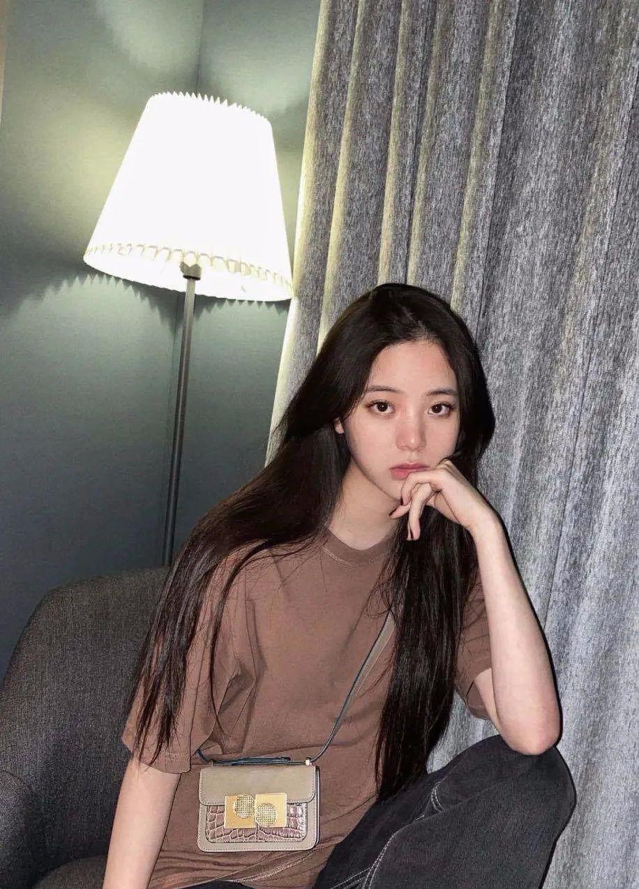 少女穿衣模板？歐陽娜娜的穿搭我磕爆！