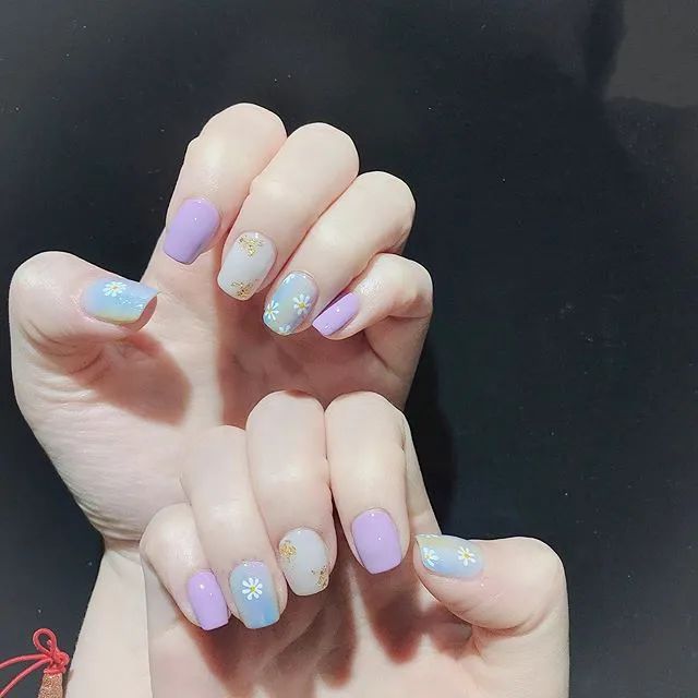 小雛菊美甲火了！洋氣又高級