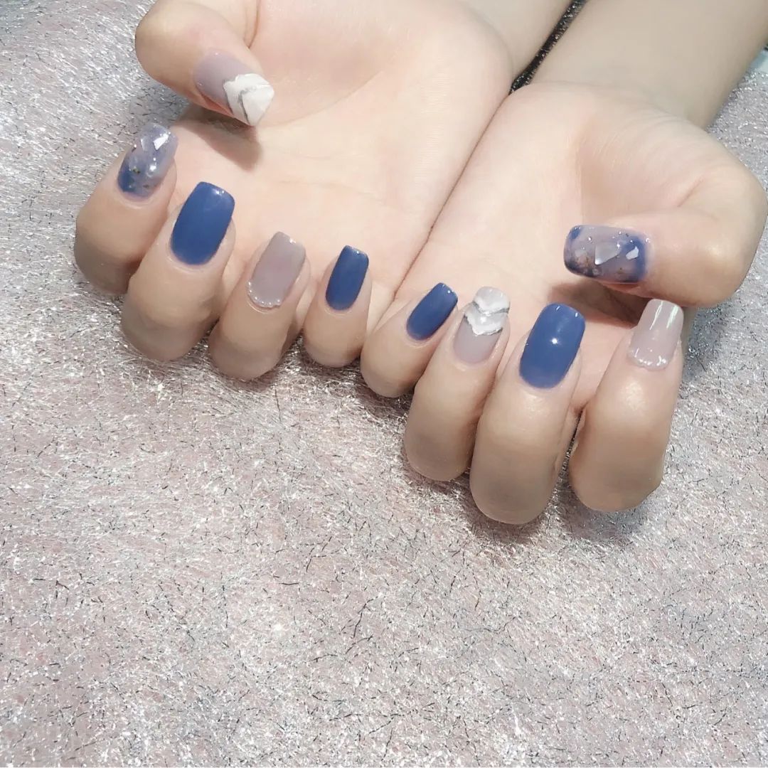 超顯手白！承包一個(gè)夏天的美甲全在這里了