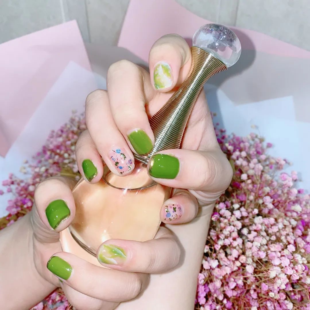 高考完的第一件事，我選擇做美甲！