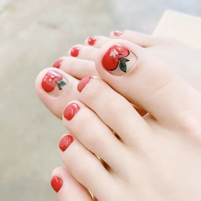 最適合夏天的3款紅色系美甲，顯白到發(fā)光！