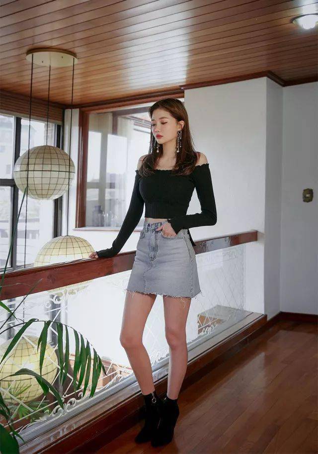 百搭還減齡，一條牛仔裙?jié)M足你夏天所有的時髦搭配