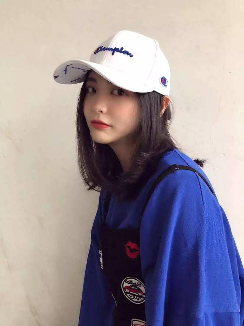 聽我的！夏天帽子這么選，顯瘦又能顯臉?。〕每?！