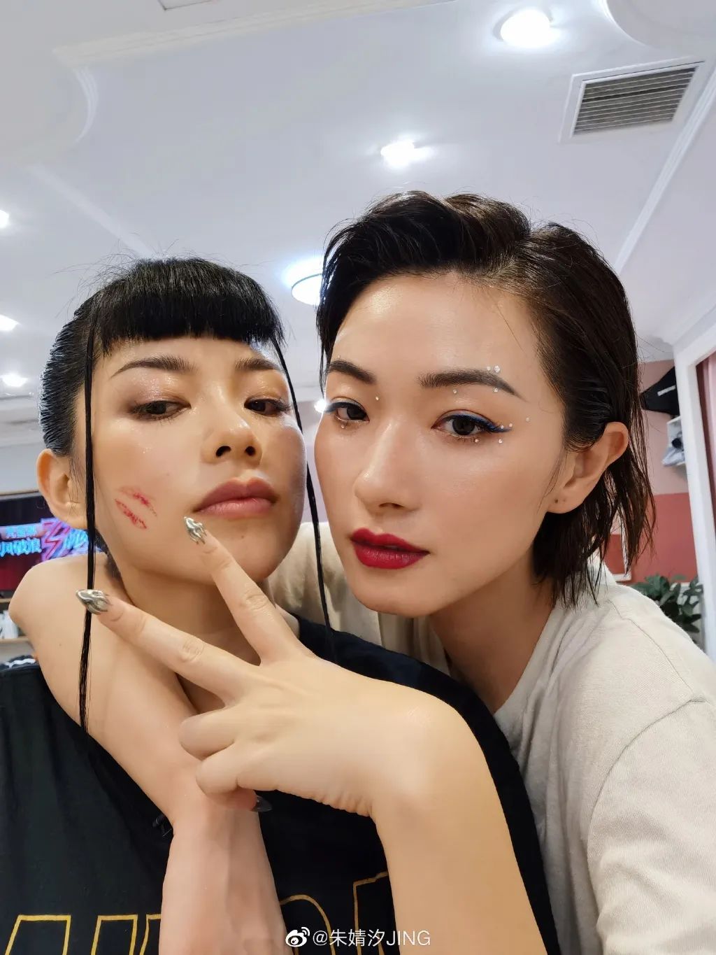 跟著乘風(fēng)破浪，get姐姐們的同款美甲吧