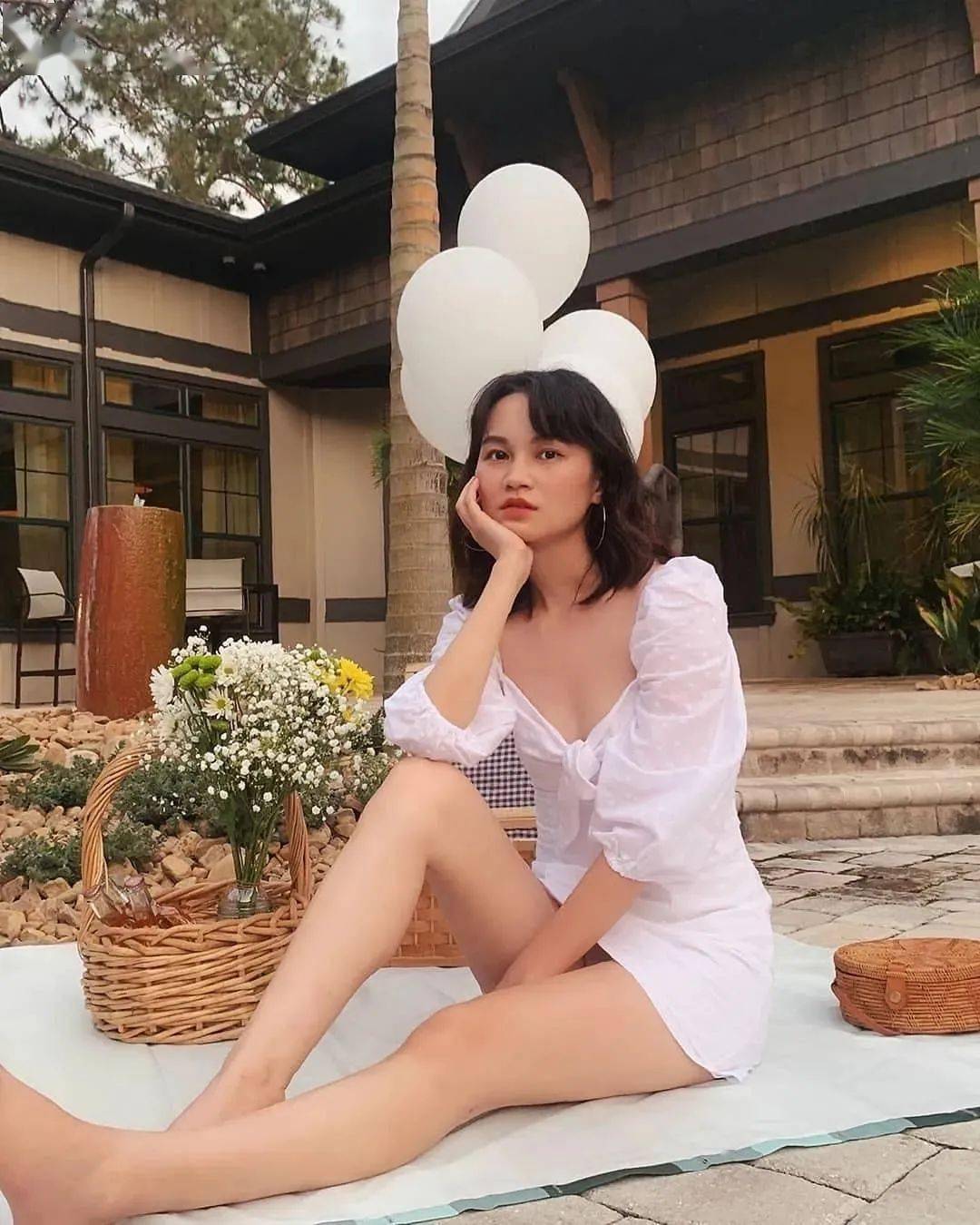 50%純純少女感 + 50%撩人小性感的 “ 純欲風(fēng) ” 穿搭也太好看了吧！