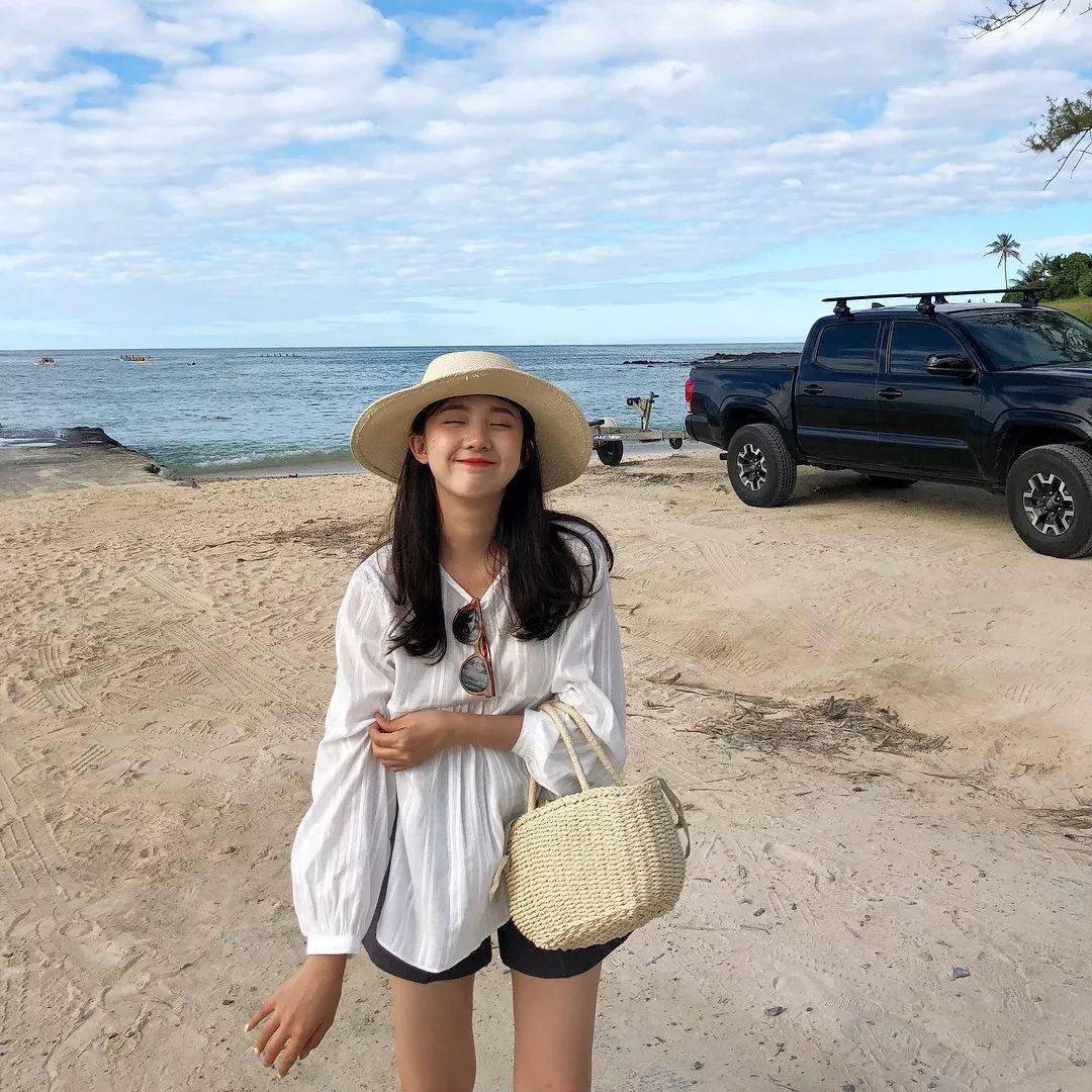 不得不說楊冪帶火的 “ 不穿褲子風 ”是真的好看