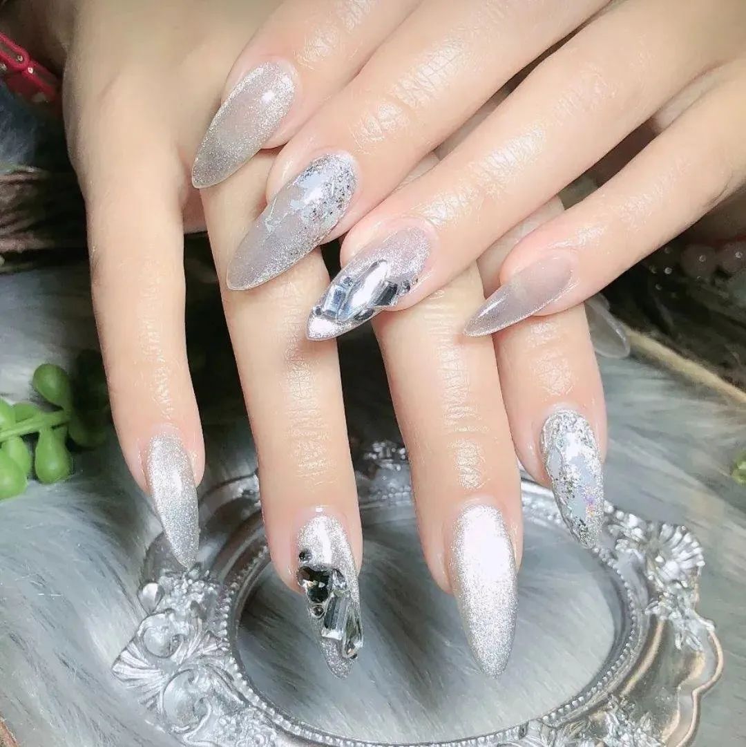 今夏最火的女團(tuán)風(fēng)美甲！可仙可颯美到炸！