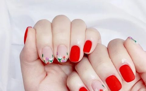 最適合夏天的3款紅色系美甲，顯白到發(fā)光！
