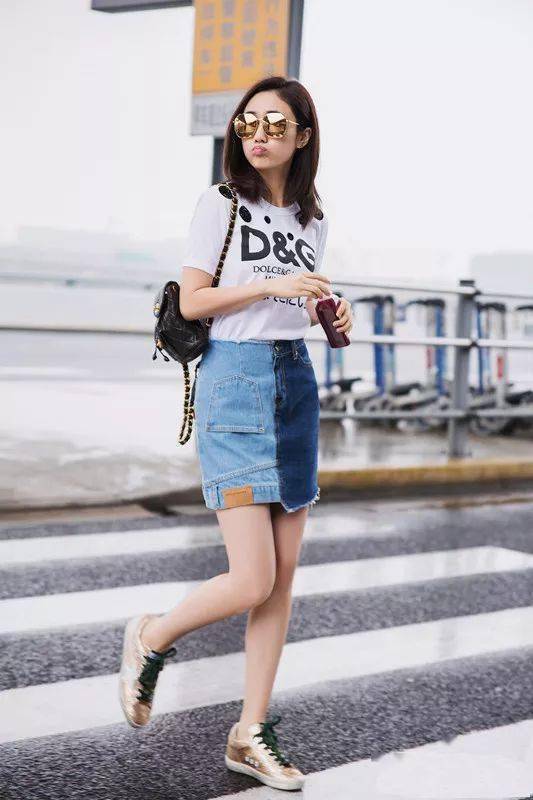 百搭還減齡，一條牛仔裙?jié)M足你夏天所有的時髦搭配