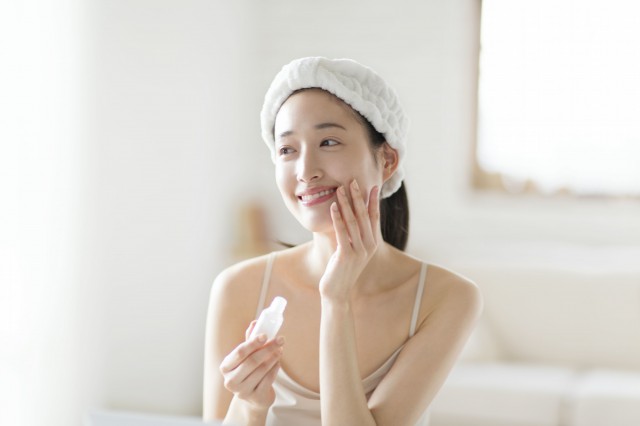 去臉油的小妙招，臉上老是出油怎么改善