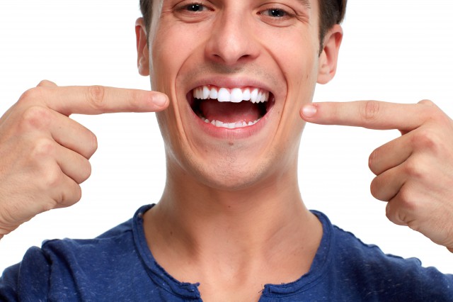 解析牙齒有黃垢怎么辦，如何緩解口腔問題