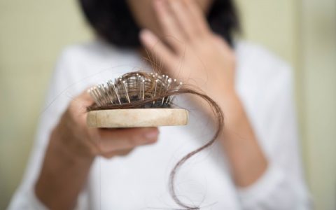 頭發(fā)容易掉吃什么食補(bǔ)，，你知道這些這些食物嗎