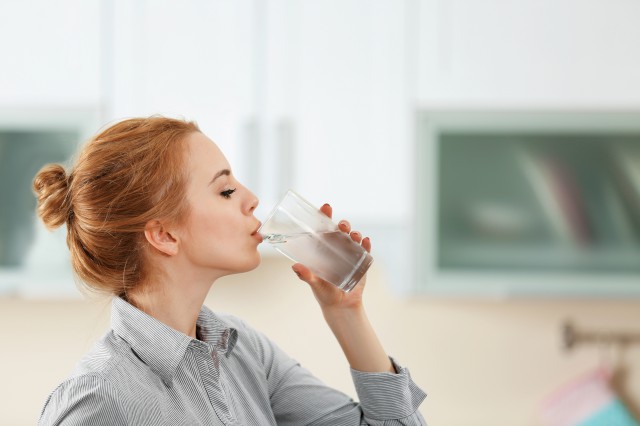 一日斷食排毒法喝水方式，，輕輕松松給身體一次大清理