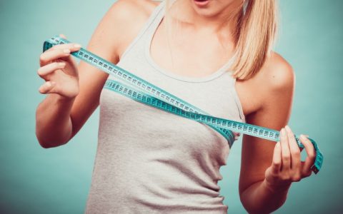 女孩怎樣讓胸發(fā)育快，四種護理技巧幫你塑造好身材