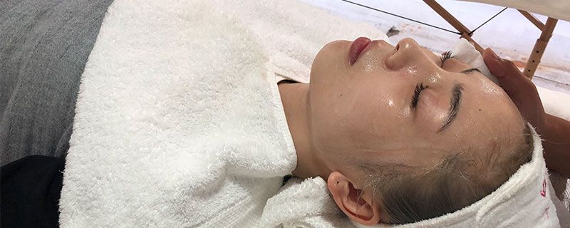 不同年齡段的女生該如何護(hù)膚 針對(duì)不同階段的皮膚問題進(jìn)行管理