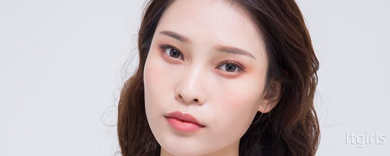 唇紋太多太深怎么辦