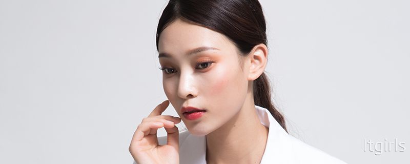 煙熏妝有什么特點(diǎn) 煙熏妝怎么畫