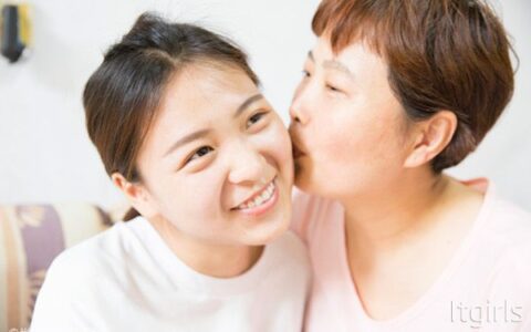 40歲留什么發(fā)型顯年輕 人到中年也要做個(gè)溫婉如玉的小女人