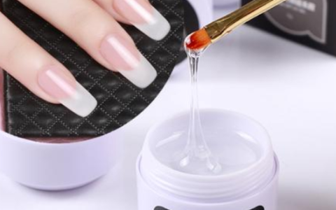 美甲燈會把手照黑嗎？手被美甲燈照黑怎么恢復？