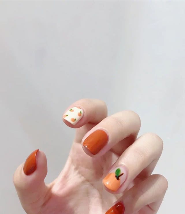  夏天顯手白的氣質美甲圖片 每一款都讓人心動！