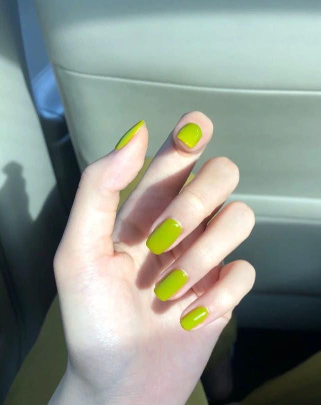  夏天顯手白的氣質(zhì)美甲圖片 每一款都讓人心動！