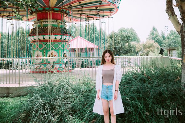 屁股大的女生穿什么好看 超顯瘦的搭配技巧