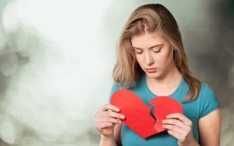 對(duì)傷害過自己的人狠一點(diǎn)，才能避免再次被傷害