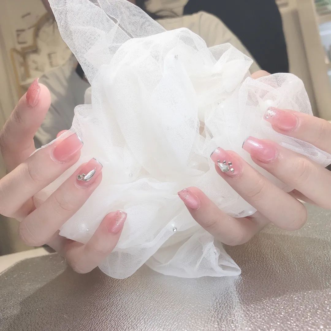 一飛美甲推薦的仙女們必備之清透感美甲