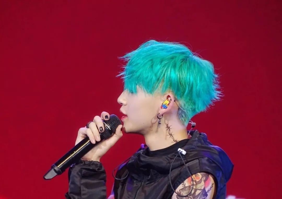 比紋身更上癮的是美甲？男Rapper執(zhí)迷的美甲癖太帥了！插圖(23)