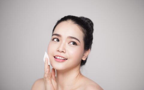 秋季補水護膚知識，，秋季怎么護膚