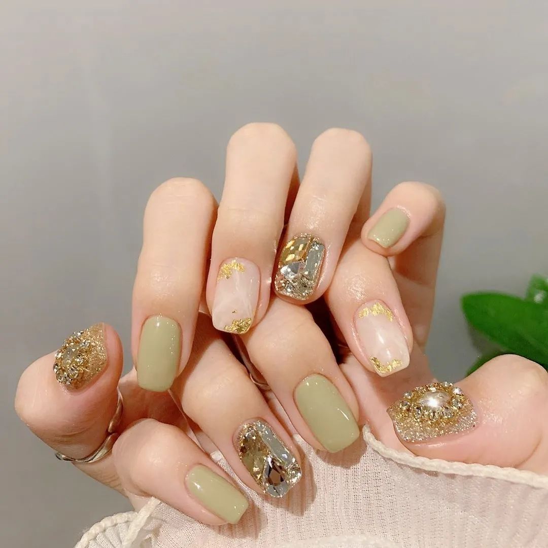 「名媛」做什么美甲？