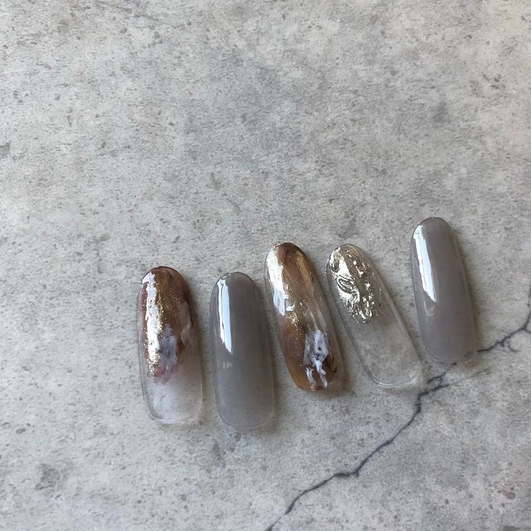 新款日系美甲款式，清透感暈染依然熱門！快來學著做做吧