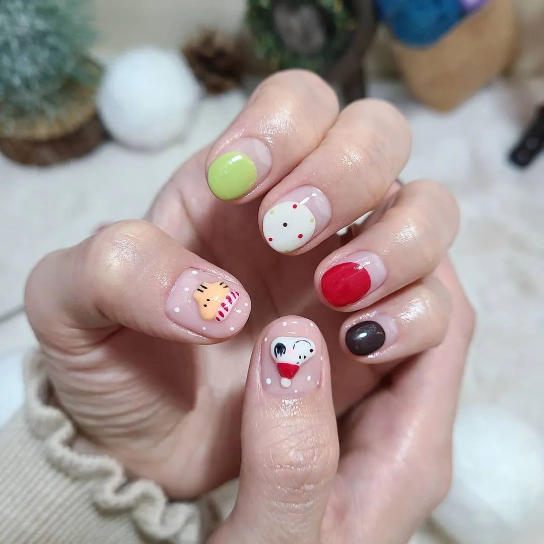 短指甲也適合做的圣誕美甲！