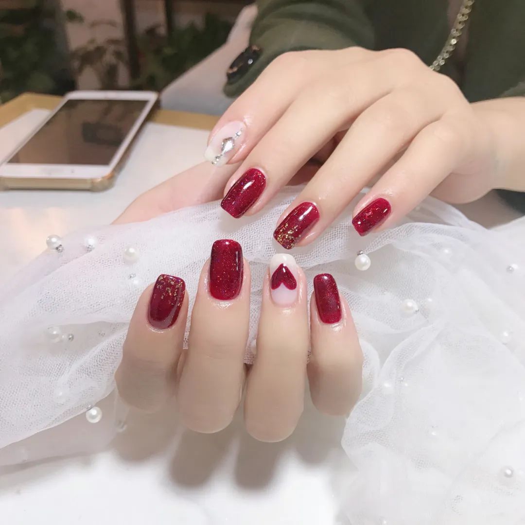 適合過年的80款紅色系美甲！旺運(yùn)又喜慶！