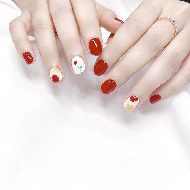 適合過年的80款紅色系美甲！旺運(yùn)又喜慶！