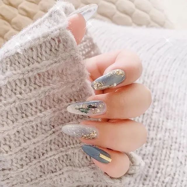 既高級也簡約而且還不花哨的INS風美甲