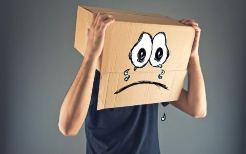 人要變得成熟要懂得放棄，成熟的人要放棄什么