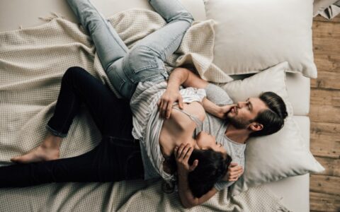 怎樣能知道男友愛不愛你，男朋友不愛了會有的表現(xiàn)