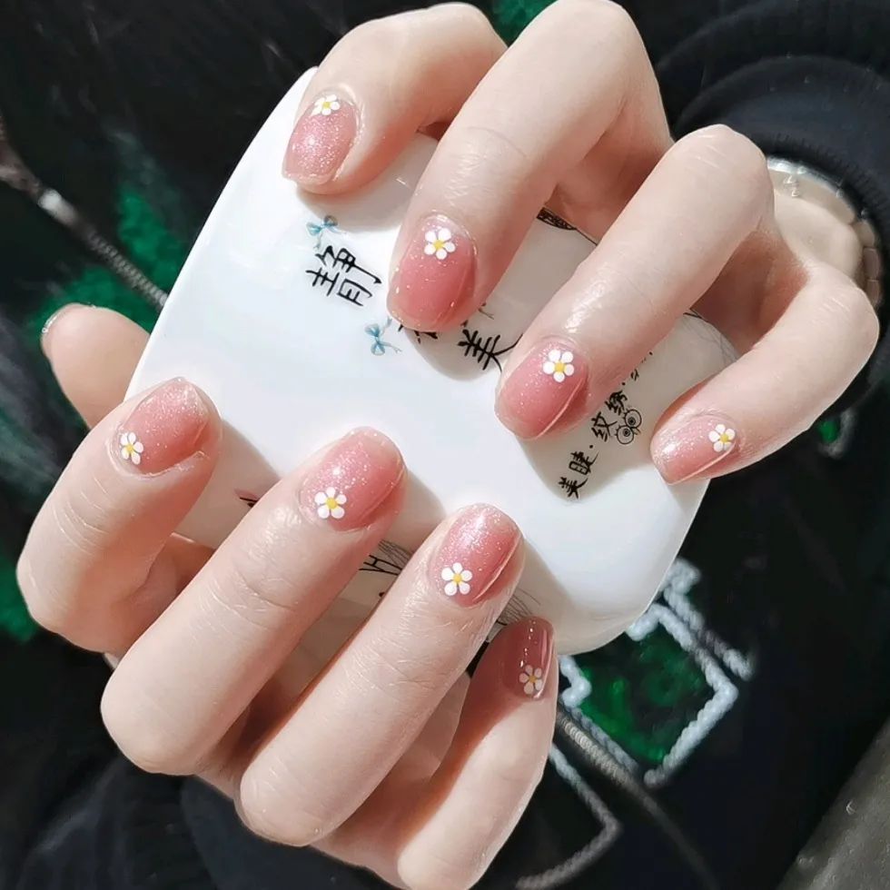 甜到心坎的美甲！最適合2021年春天的溫柔風(fēng)美甲