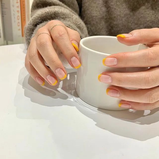 適合2021年春天的韓系美甲，既簡(jiǎn)約且時(shí)尚！