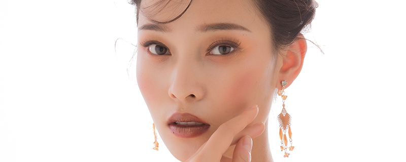 額頭上長痘是因為什么 快看看你中招了嗎