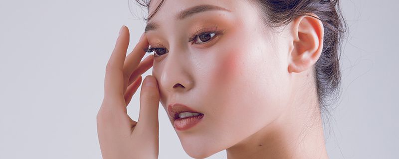額頭上長痘是因為什么 快看看你中招了嗎