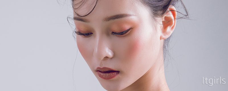 油皮變成干皮是衰老么 油皮更不容易出現(xiàn)細紋