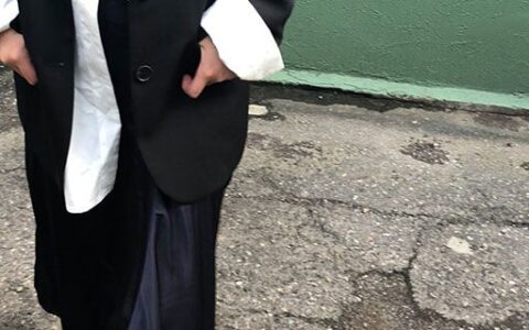 半身長裙搭配圖片 這個季節(jié)穿正合適