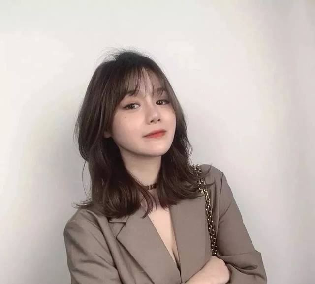 圓臉適合的短發(fā)，圓臉女生合適什么短發(fā)