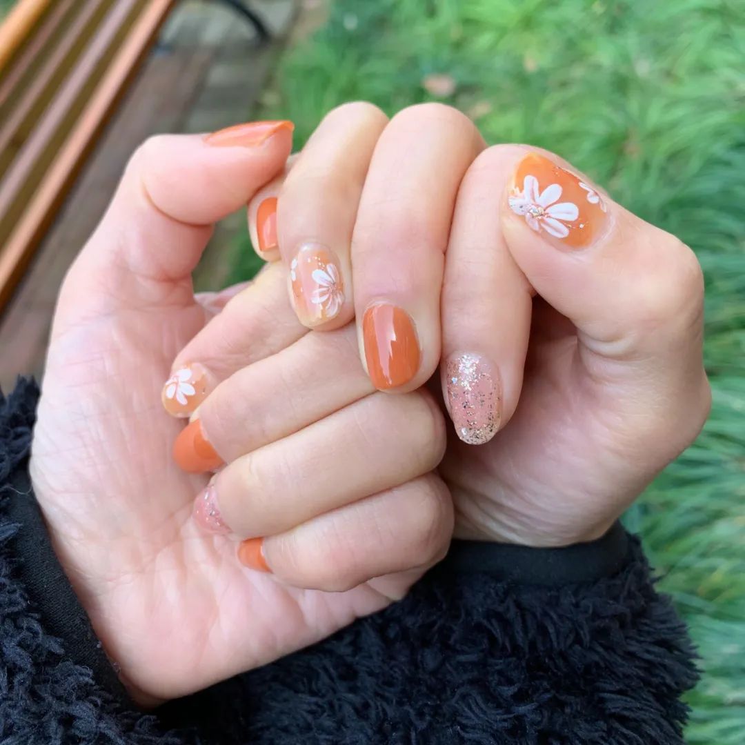 超火的春夏花花美甲，既仙又美