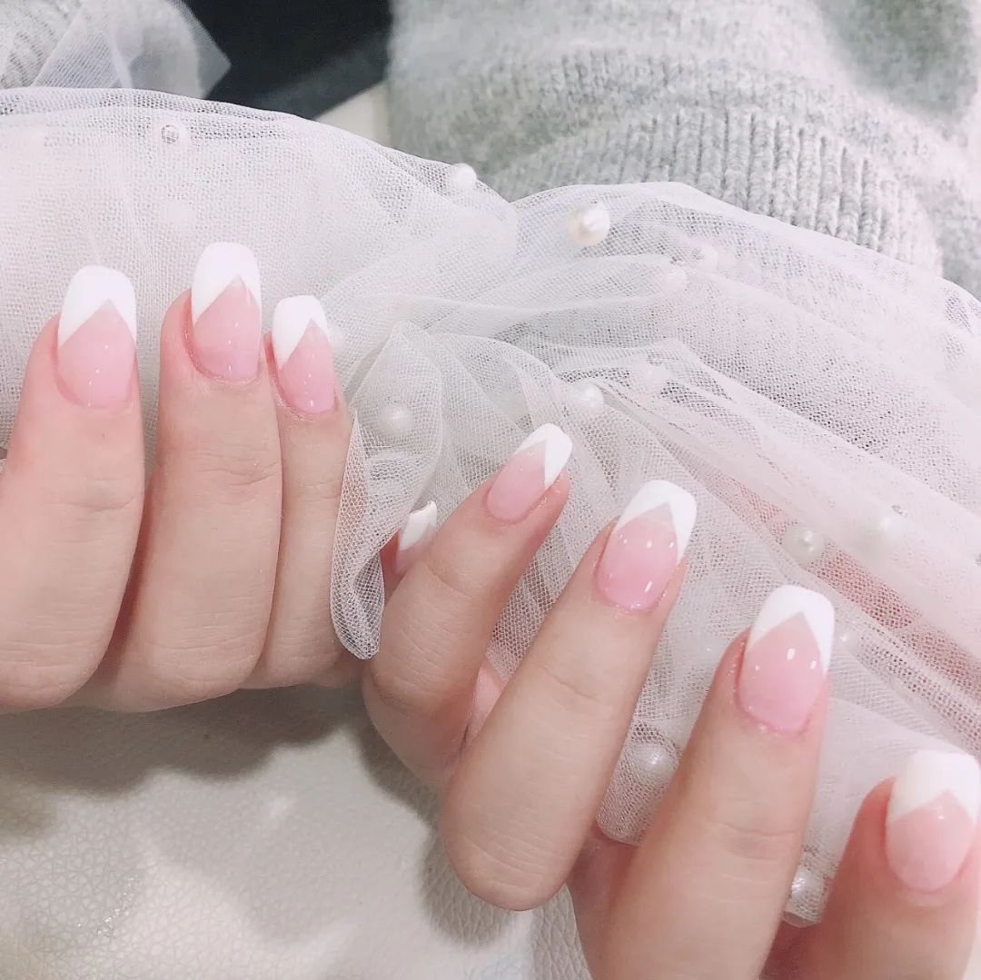 2021年4月做什么美甲色能旺運？
