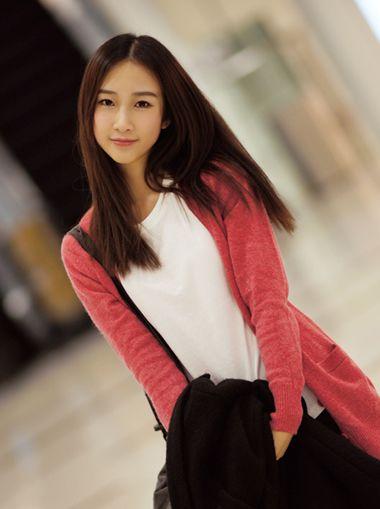 鵝蛋臉適合什么樣的發(fā)型，鵝蛋臉女生做什么發(fā)型好看