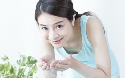 眼妝怎么才卸得干凈，眼妝的卸妝方式